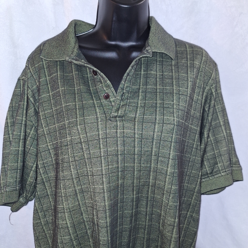 Izod Green Polo Shirt Classic Plaid Design